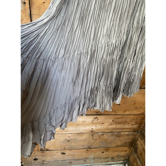 Chicos Crinkle Skirt Taupe MIDI Asymmetrical Hem Elastic Waist Chicos 2 - Picture 3 of 9